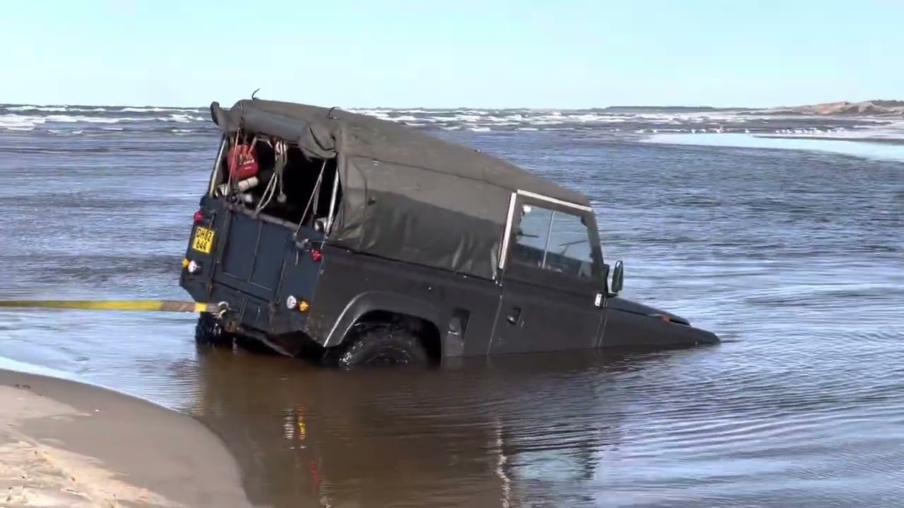 Land Rover Defender 90 in Uggerby Å