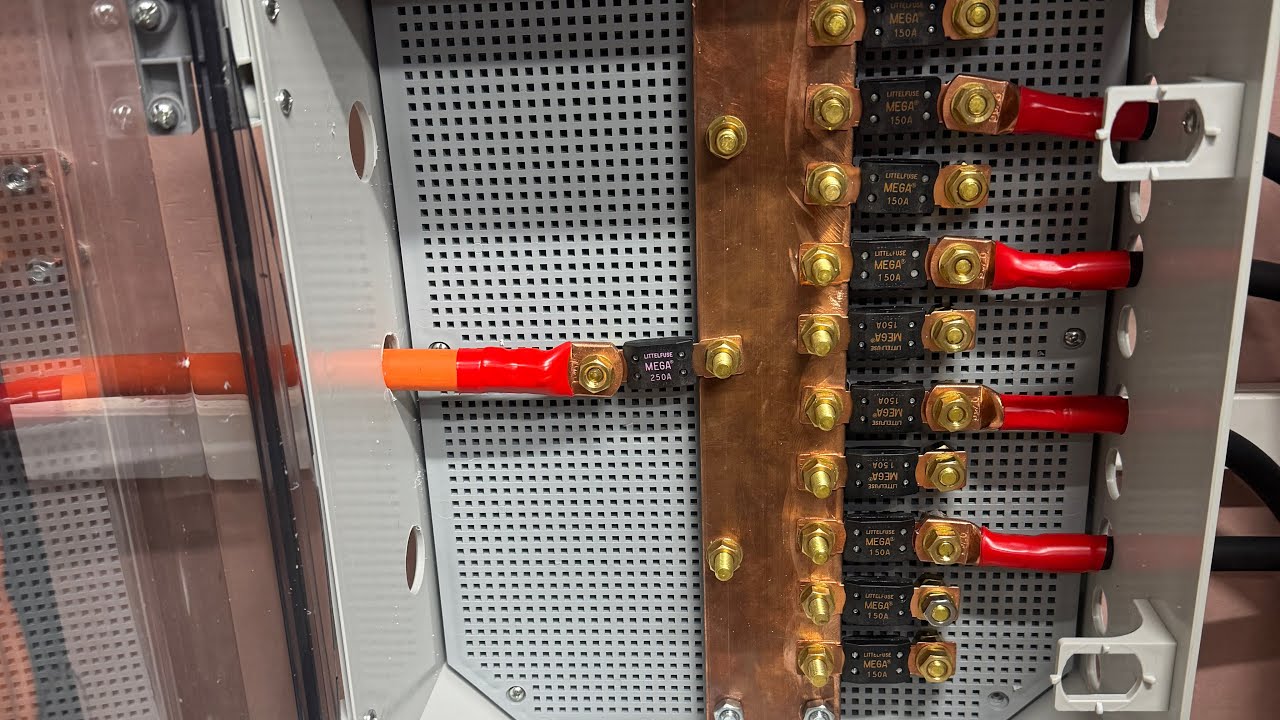 Zakładamy Busbar 1500A  pod Magazyn Energii  150Kwh Szyna kolejowa 600mm2 profil Miedziany