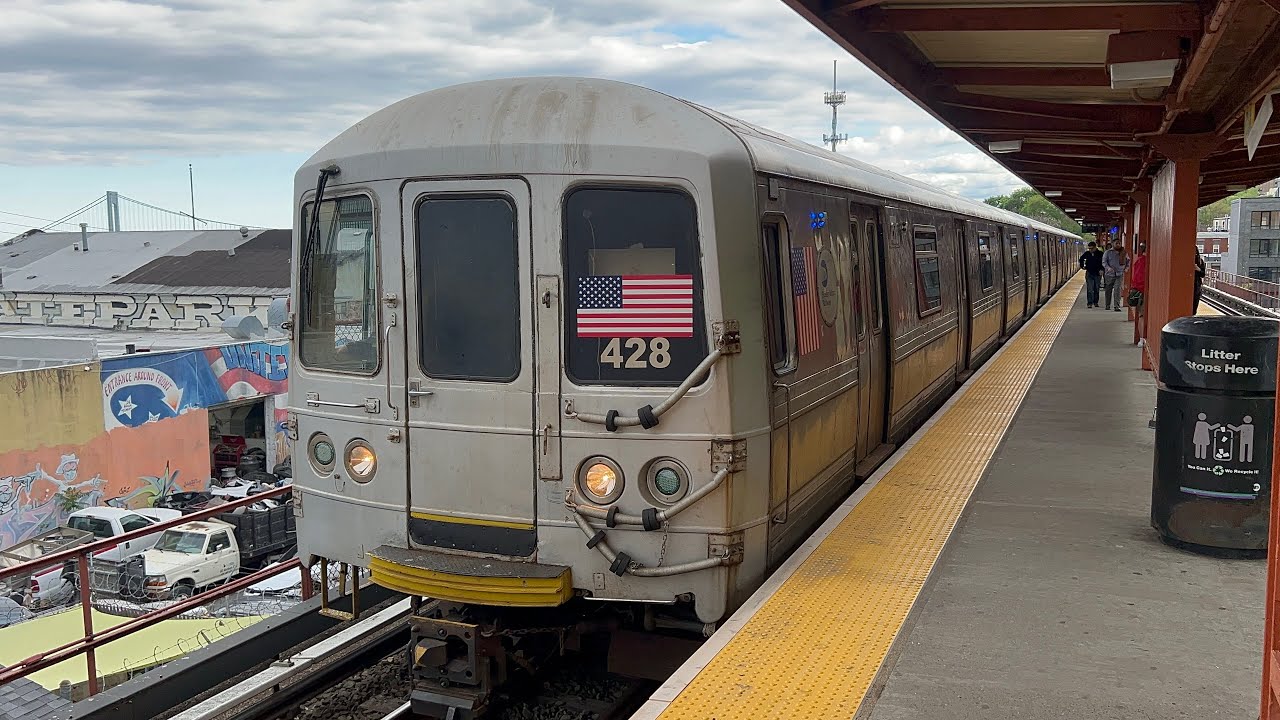 MTA SIR: Various different R44 and R211S train action