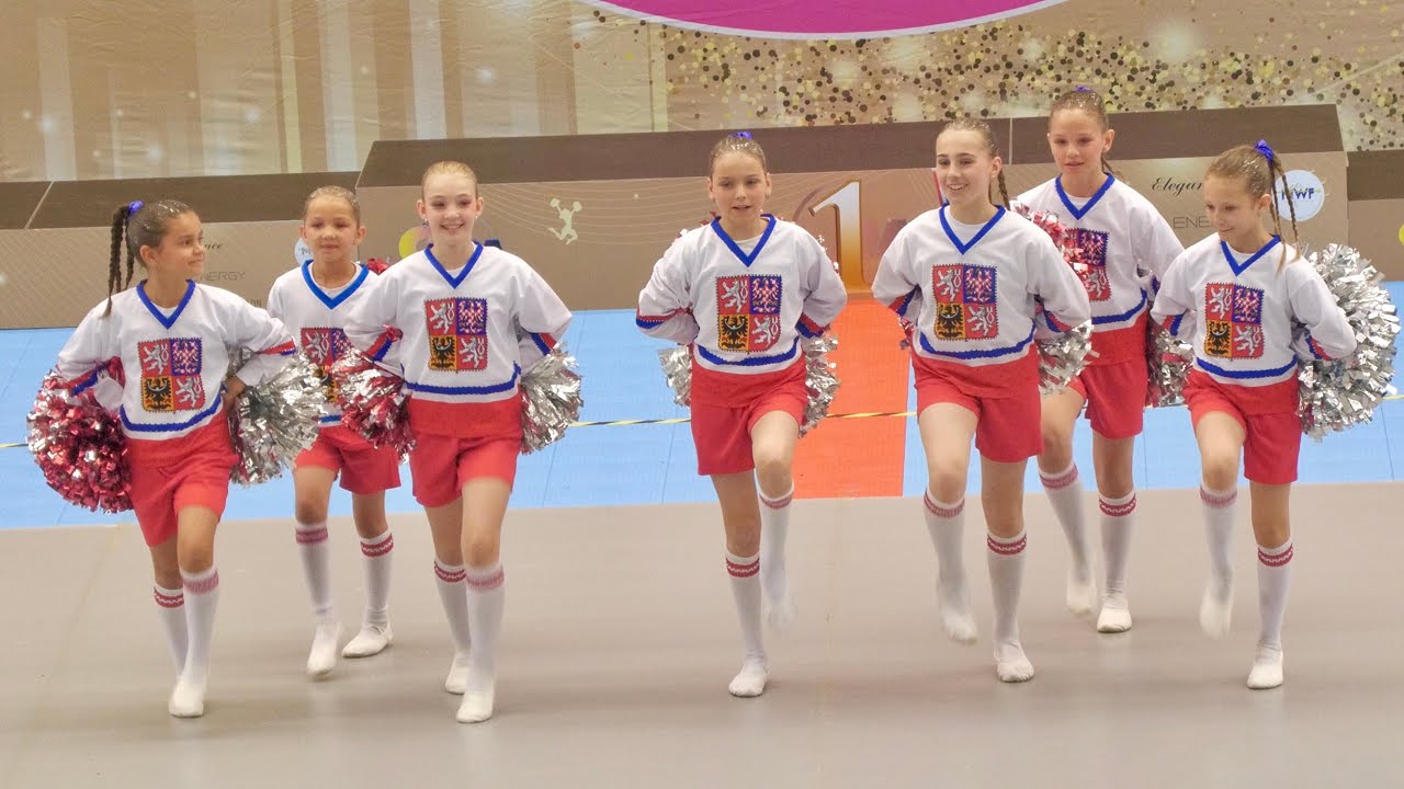 Majorettes *SZUŠ-LiveArt! Jeseník* / POM mini , Mažoretky / Hradec Kralove 2025 |