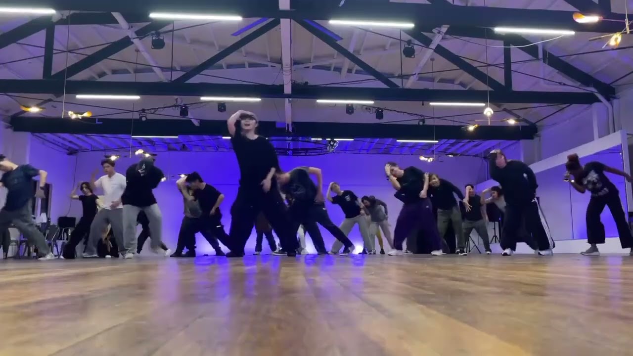 Epicenter beginning hip hop dance class 