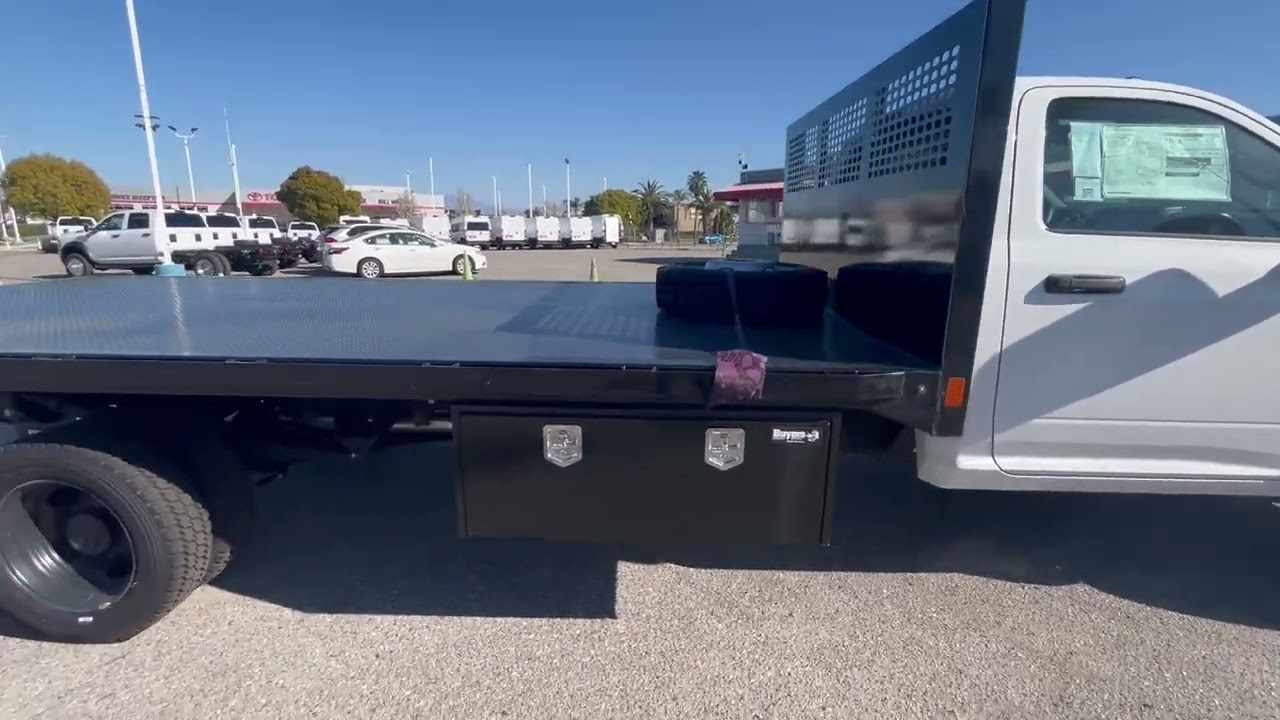 2025 Ram 5500 with 16ft CM flatbed 