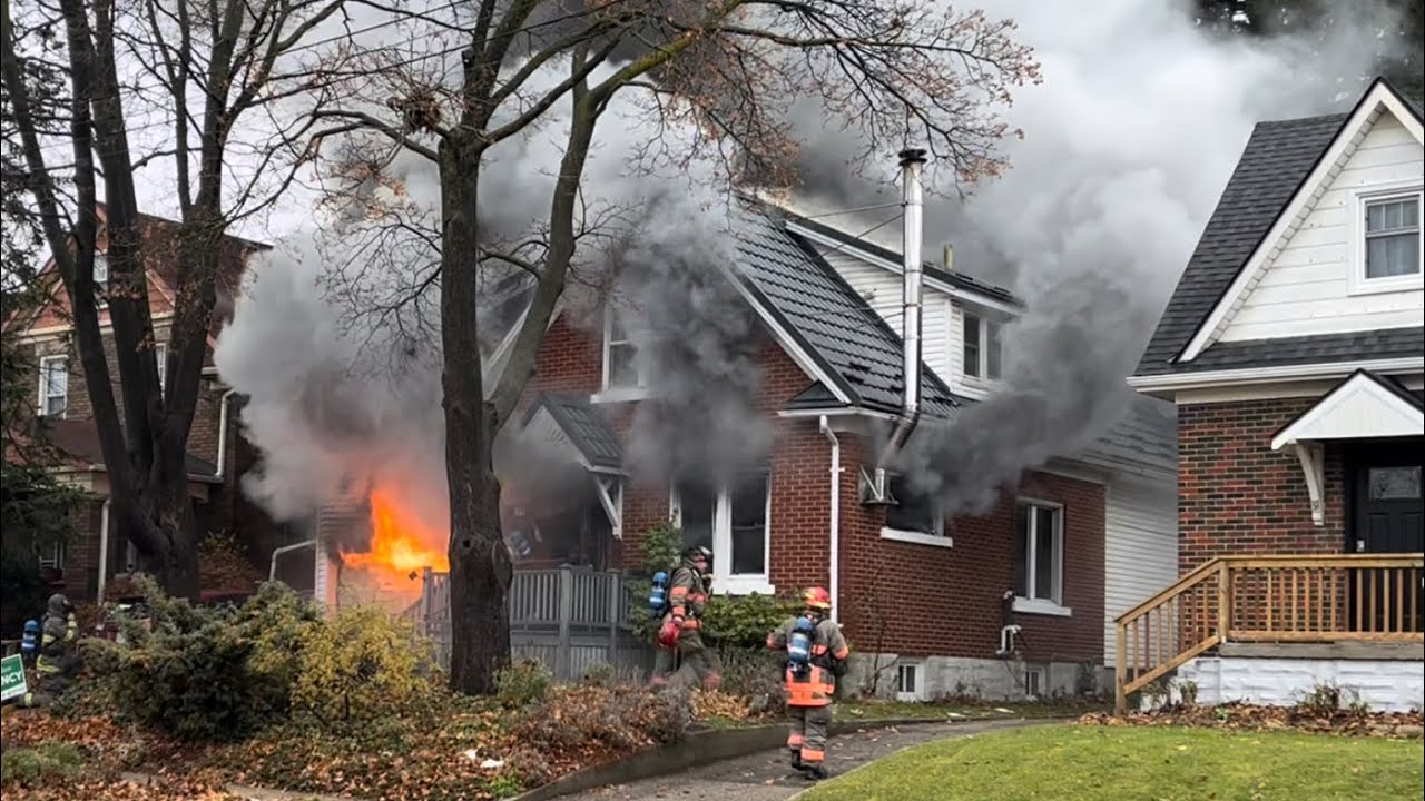 *RESIDENTIAL STRUCTURE FIRE* Kitchener fire on scene