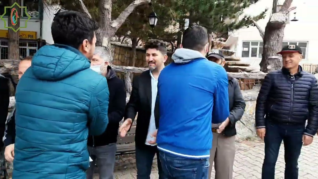 Bozkır Dereköy'de Önecek Bayramlaşması tedbirlerin kalkmasıyla tekrardan yapıldı.