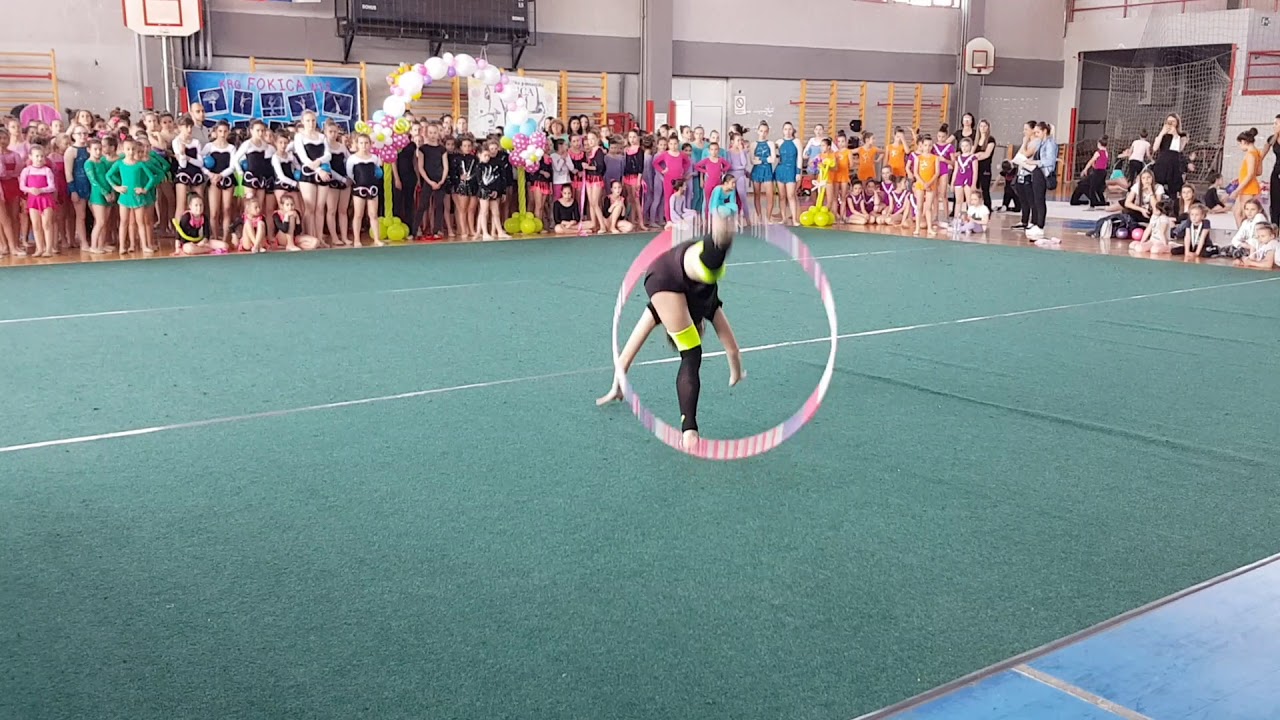 GK Gimnastix Niš - Nikolina Pejić hoop - revijalni nastup na Fokica kupu 2018