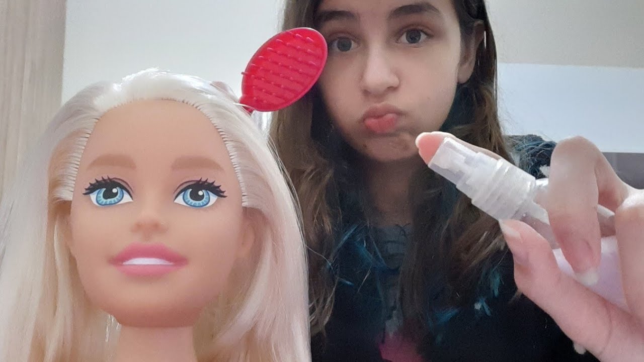 ASMR- ROLEPLAY CABELEIREIRA |sons de tesoura, líquidos, escova...| Português 🇧🇷