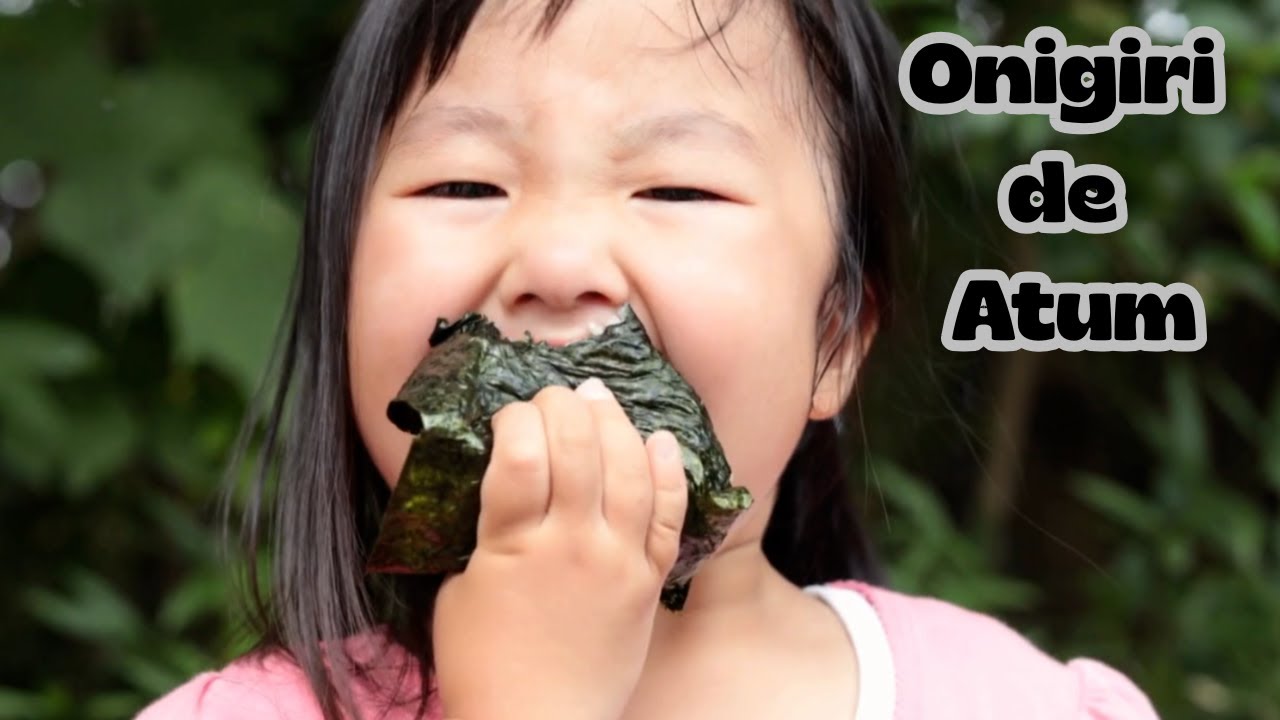 Delícia Japonesa: Onigiri Grelhado com Atum e Maionese