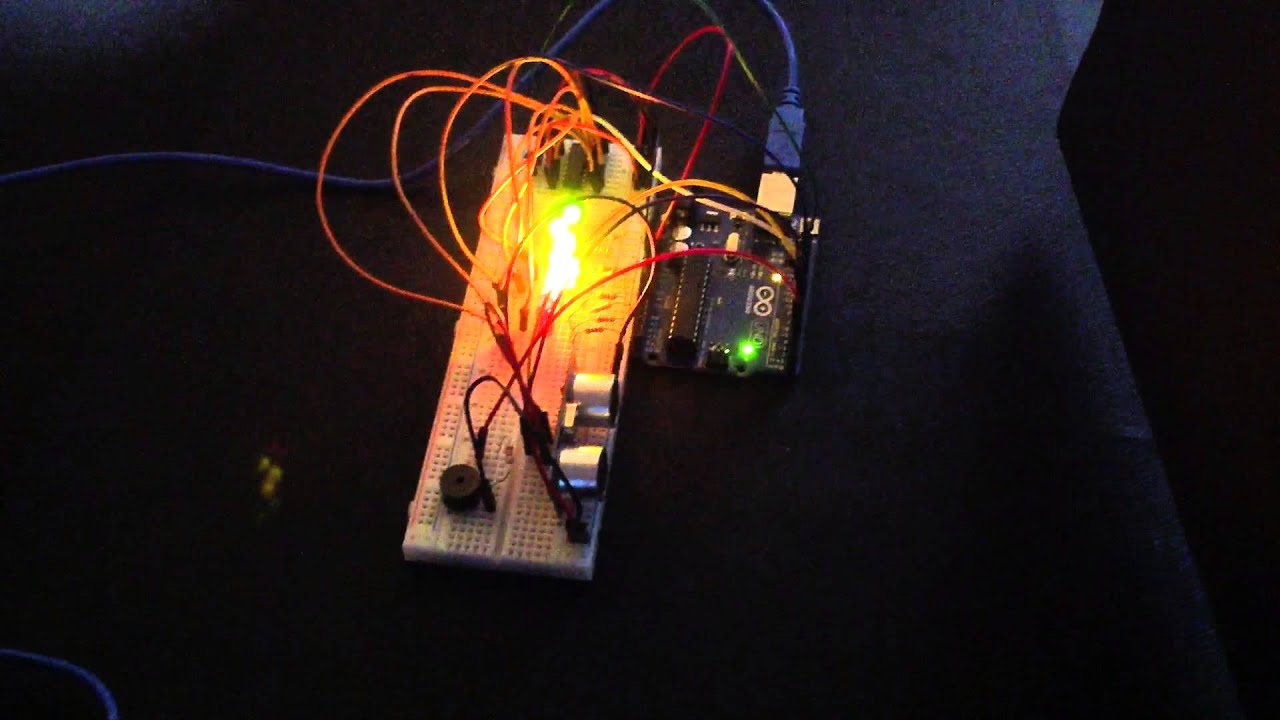 Arduino - Ultrasonic Sensor with LED's and buzzer