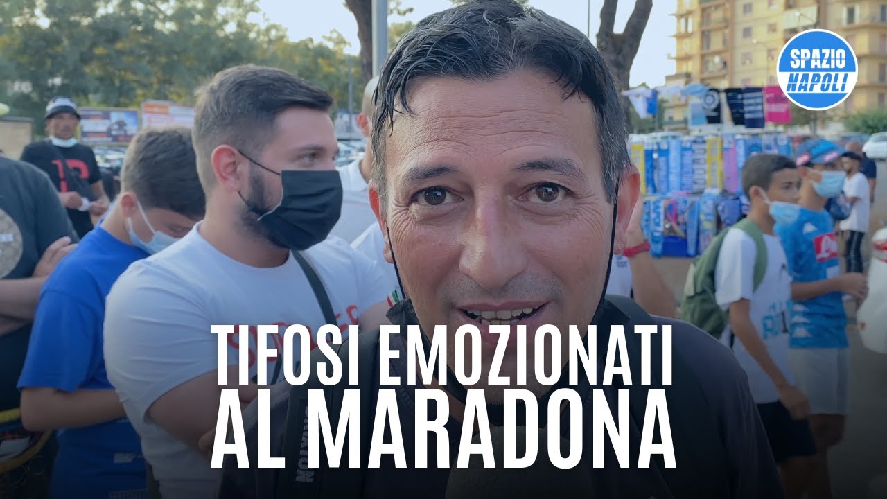 I tifosi del Napoli si emozionano tornando allo stadio ed entrando per la prima volta al 