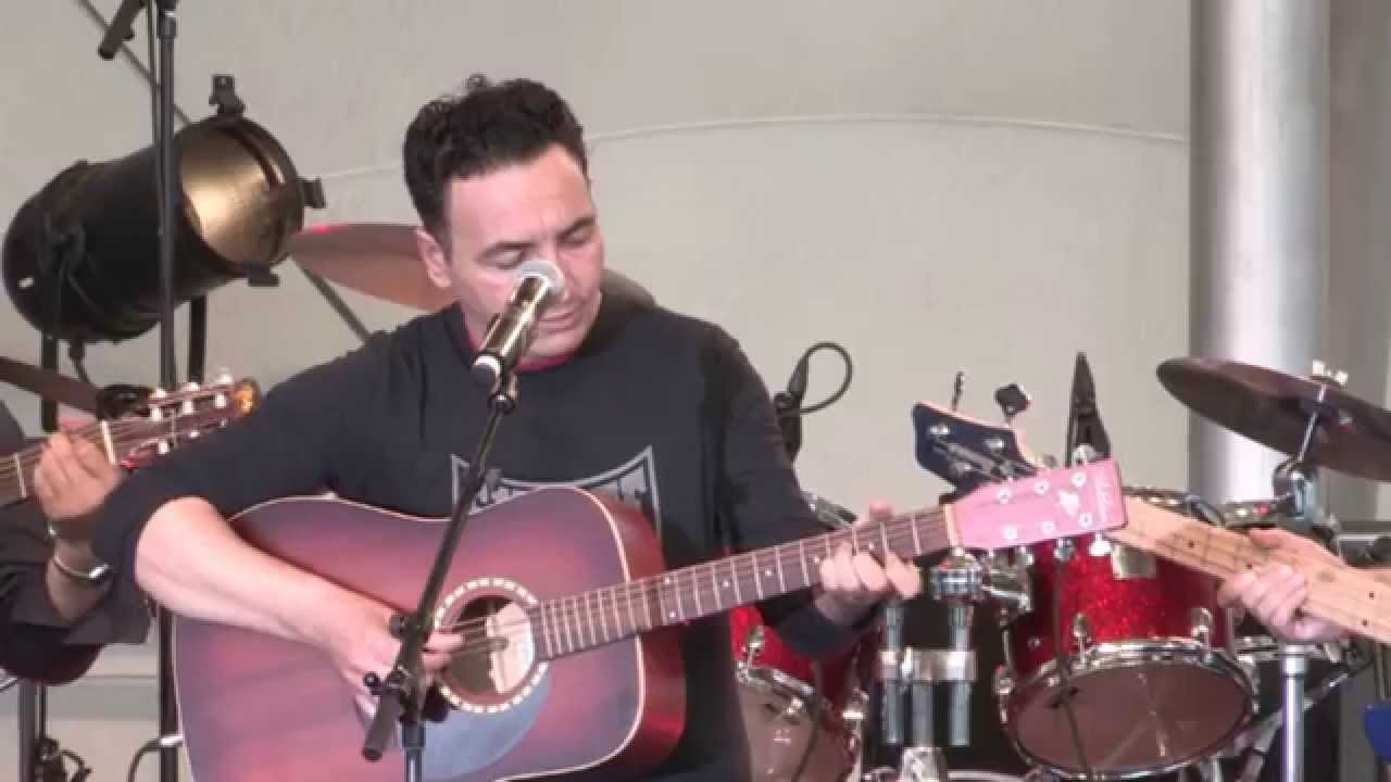 Mourad Soummam - 1er festival des musiques amazighes et d'ailleurs - paris - 2013 ‑ Mennaɣ