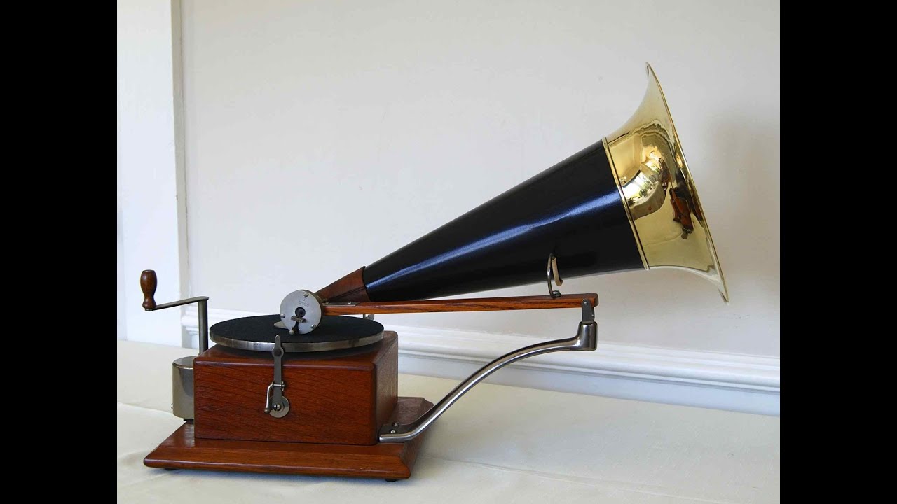 Berliner Phonograph aka Dog Model or Trade Mark Gramophone