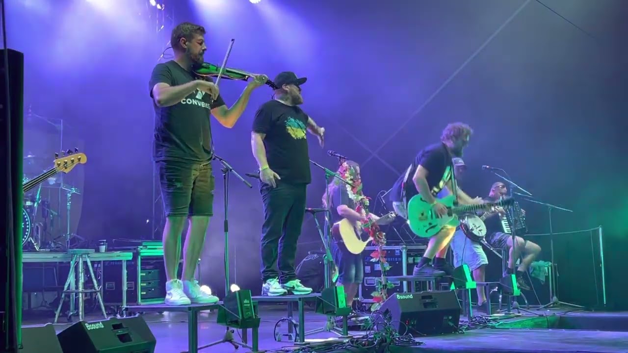 Divokej Bill - Kořala (live Slavič&iacute;n - 2.7.2022 - Karpaty FEST)