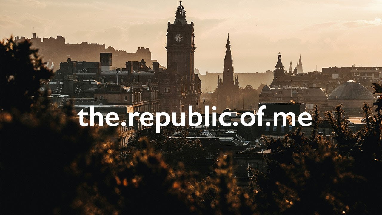 Edinburgh and The Woolly Good Gathering / the republic of me