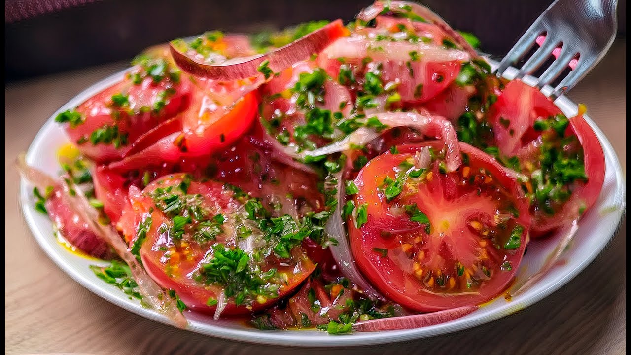 Самая вкусная закуска помидоров на свете! 🍅 Волшебный салат - быстро и легко