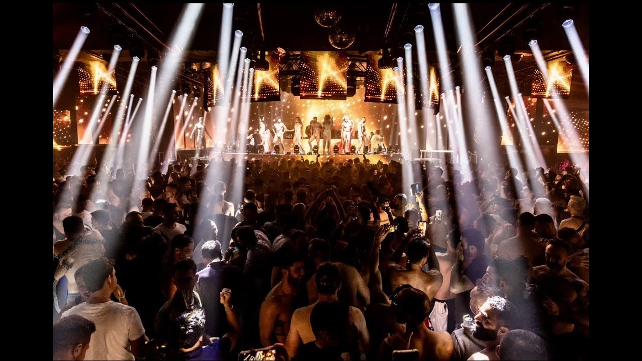 Opening Show WE 7th Heaven - New Year's Eve - La Riviera, Madrid