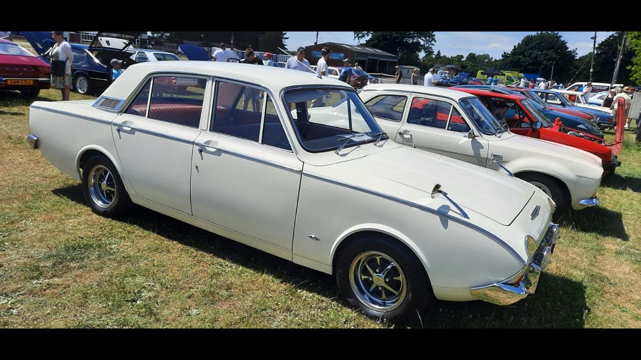 1966 Ford Corsair 2.0 V4 Deluxe