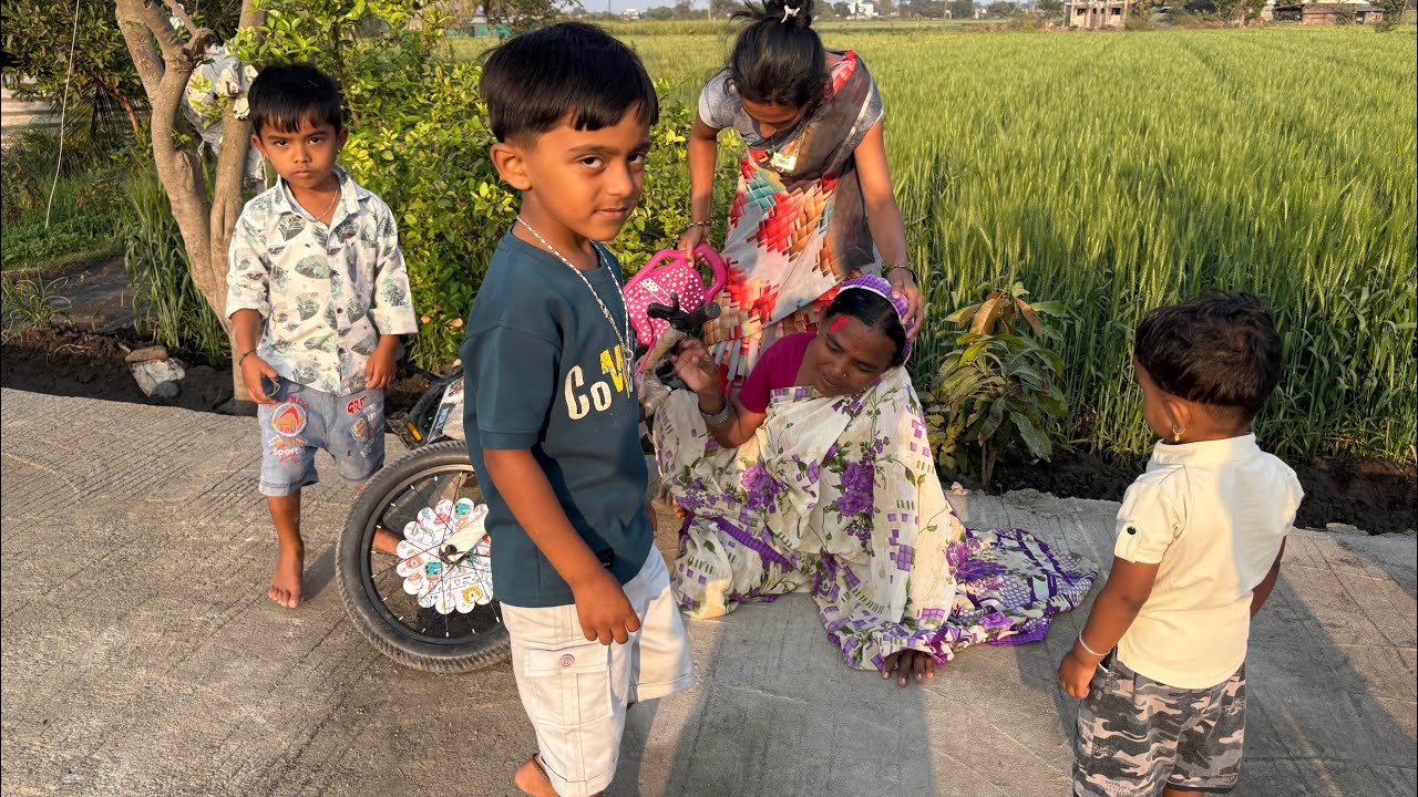 साईच्या  आजीला  सायकलची धडक  बसली. .😭😭#कॉमेडी  व्हिडिओ. .