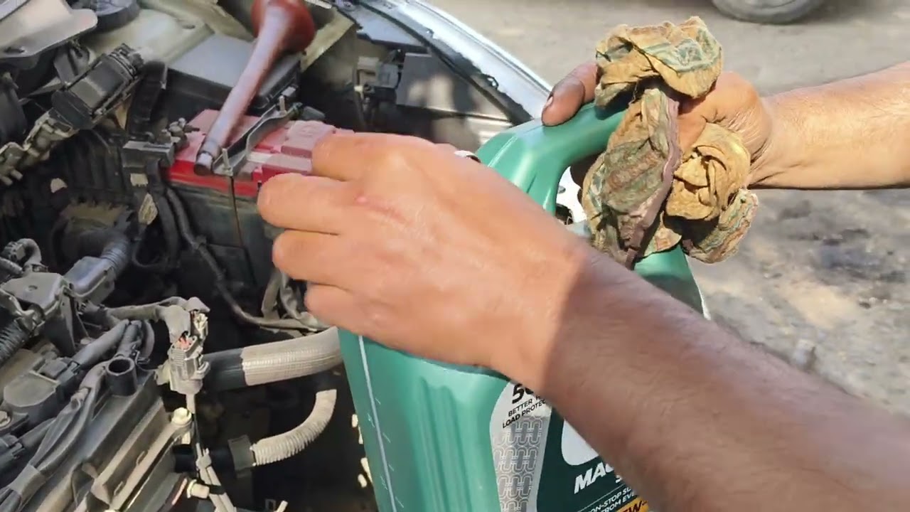 Maruti Swift dzair oil serviceing 