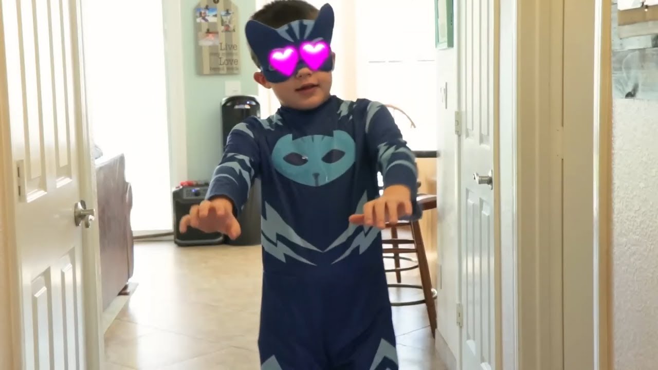 Zombie Love Cakes! | Videos for Kids | PJ Masks in Real Life