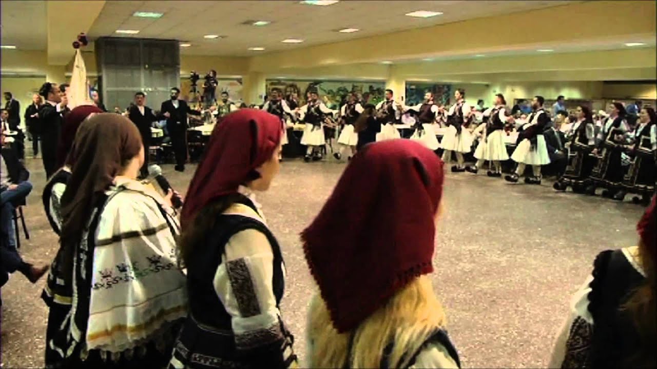 Εδώ ειν' αλώνι για χορό