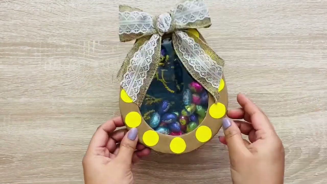 How to make an Easter Egg Box | Traditional Easter gift | Easter Craft