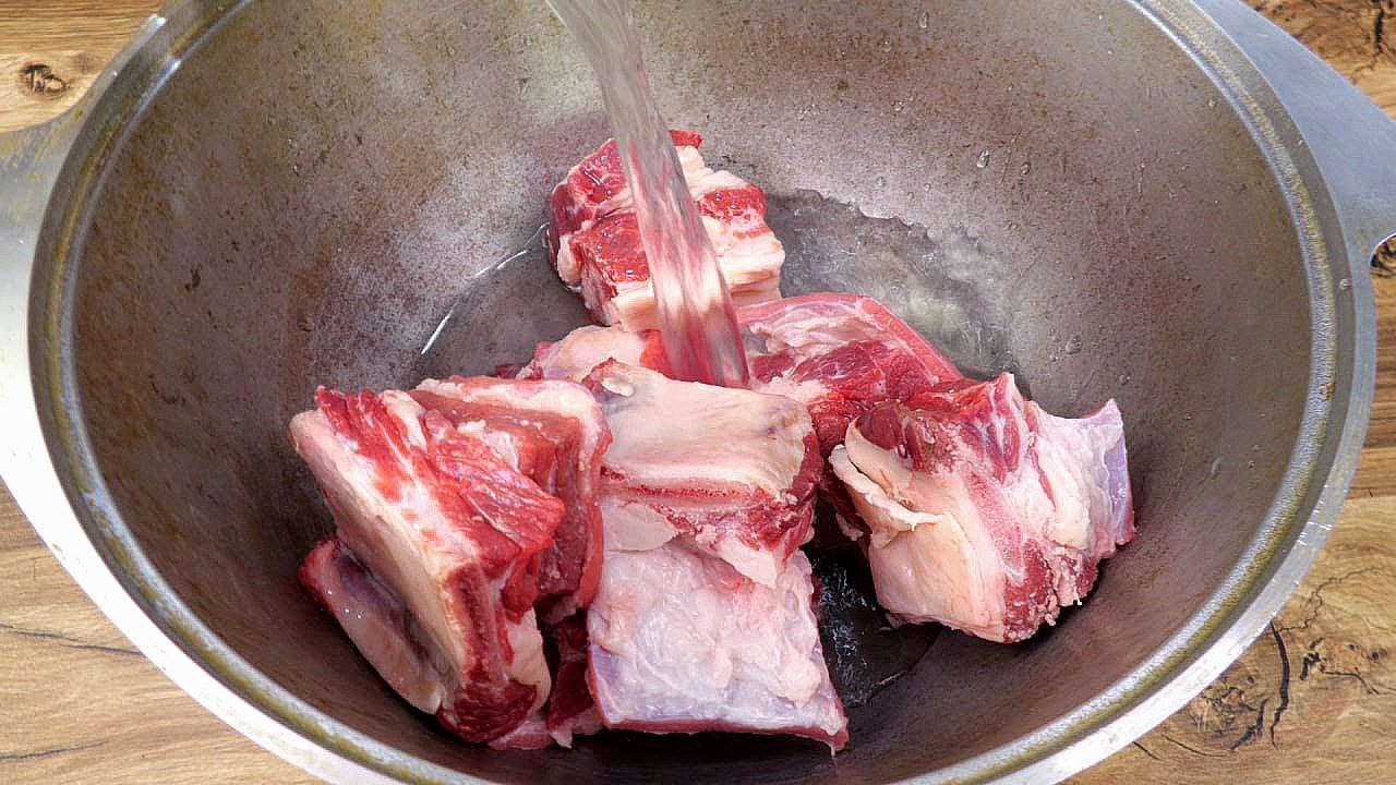Шурпа. Самый распространённый рецепт с говядиной. Как вкусно приготовить в домашних условиях.