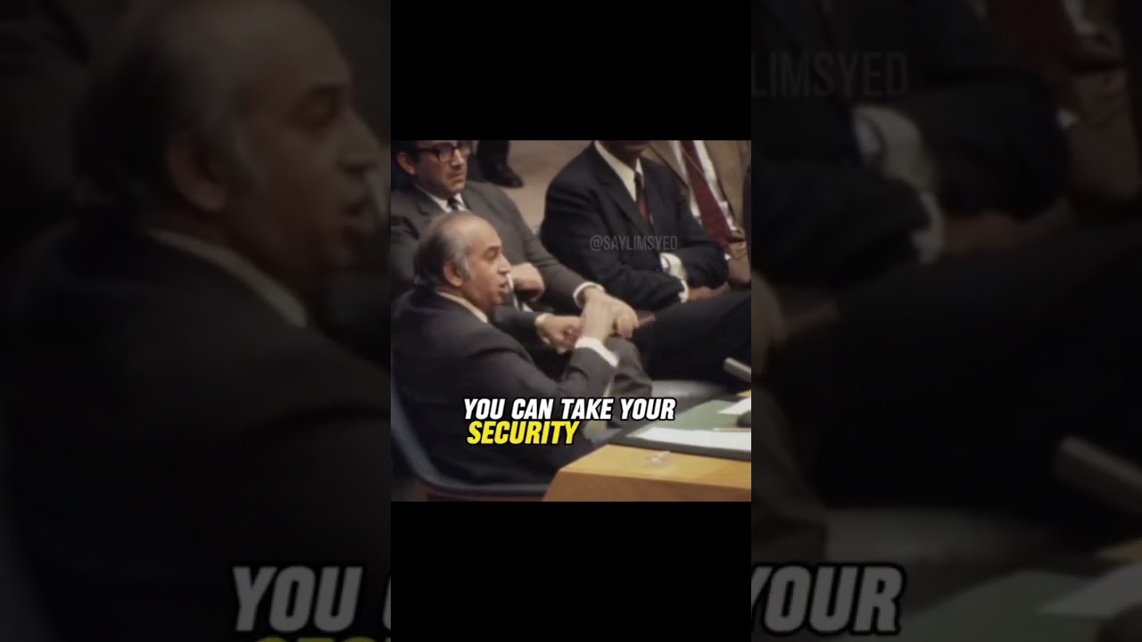 zulifqar Ali Bhutto torn the pieces of papers of Kashmir issues | emotional speech| English | urdu