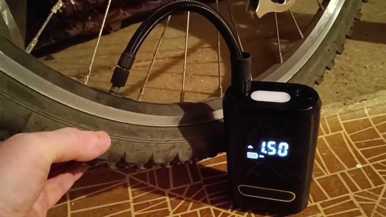 Аккумуляторный компрессор ATJ-8466. Накачка велосипедной шины