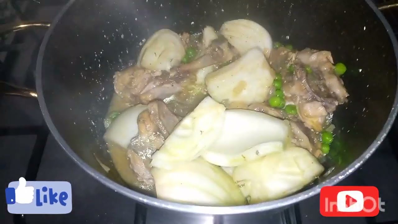 #طاجين_بسباس بالدجاج مرقة بيضا خفيف و بنين😋يوالم لشهر رمضان 🌙