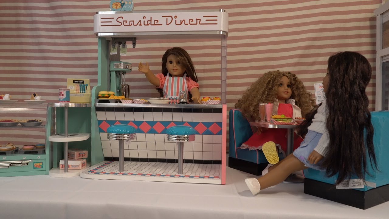 American Girl Doll Set Up :Maryellen's Seaside Diner and Bakery! ( part 2)