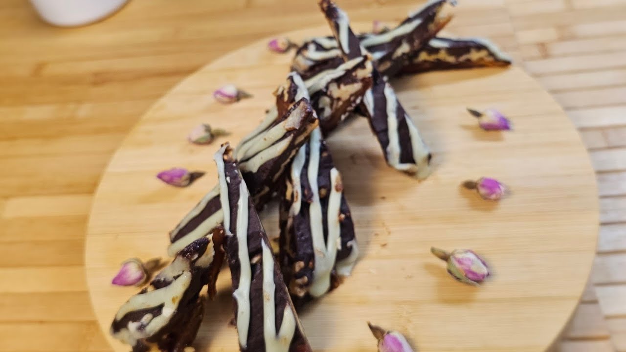 Sadece 3 Malzemeyle lezzet Bombası Tarifi. 🍫 ÇİKOLATALI HURMALI BAR