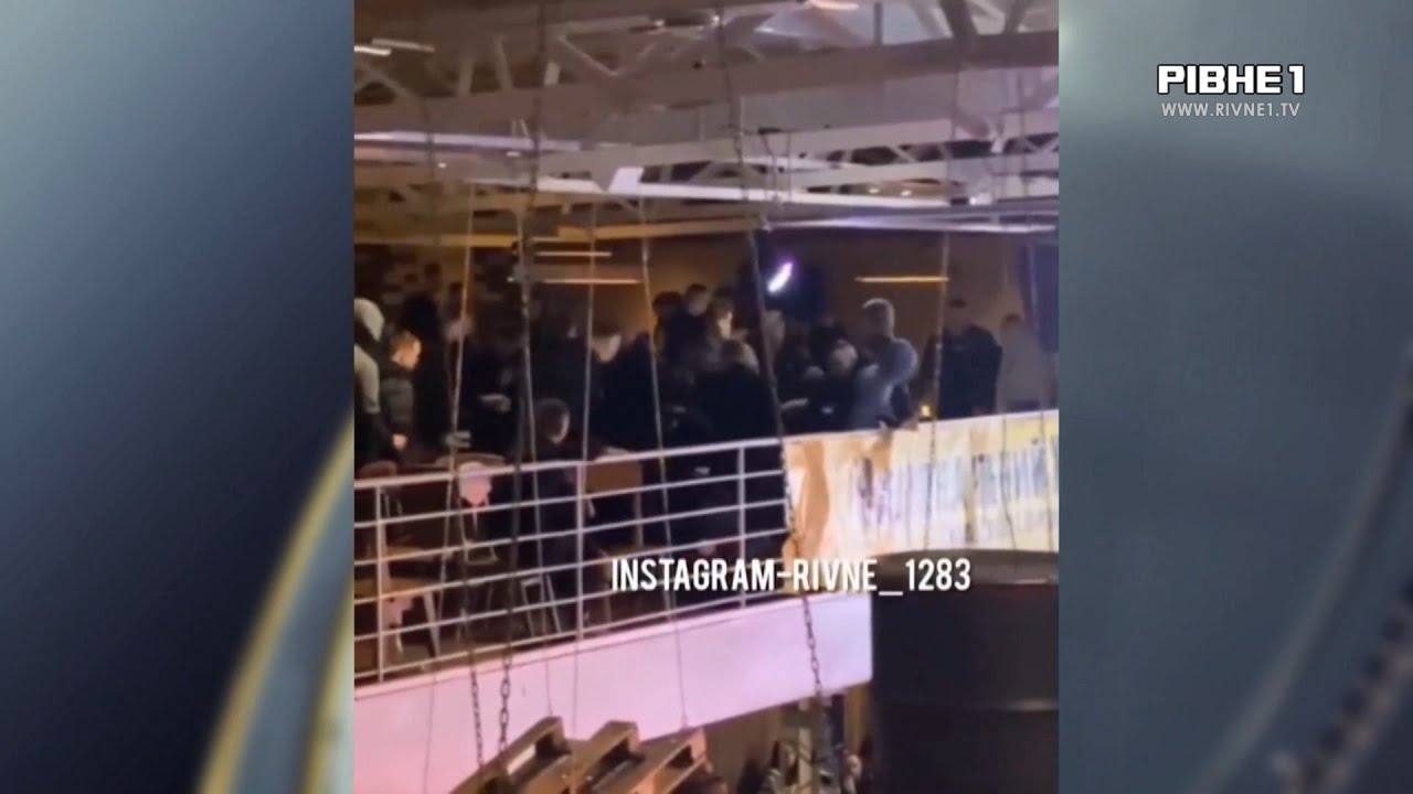 Турнір з ММА у Рівному закінчився масовою бійкою глядачів