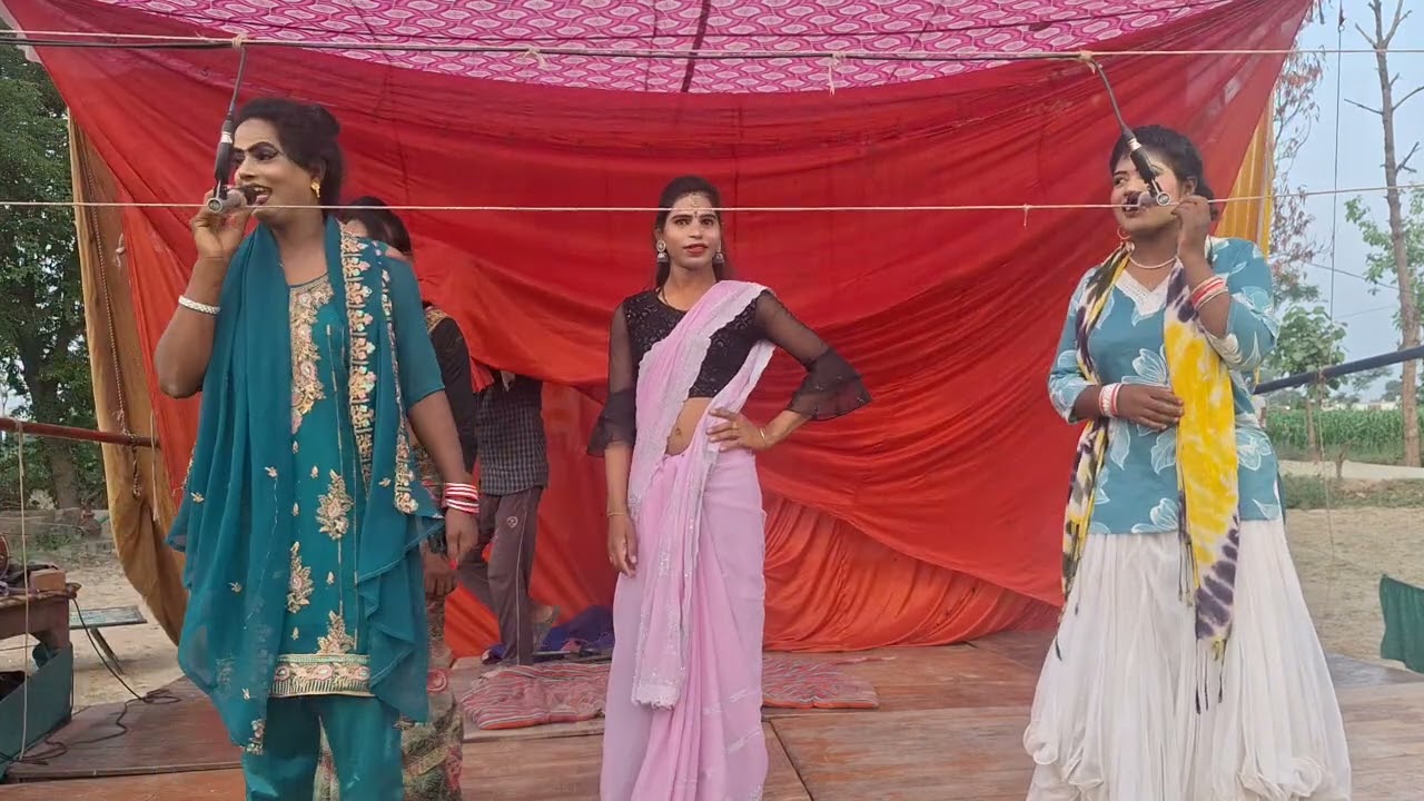 कहरवा गीत (सुबह के समय, उठेला बदला हमरे नईहरे की ओर से ) विक्रम ka न्यू सूट सलवार ड्रेस मे)