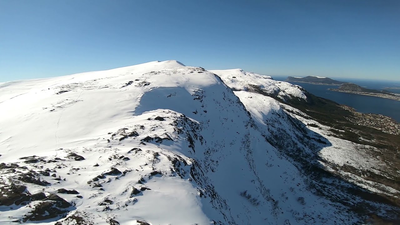 testing my new EMAX 2807 motors @ Sulafjell #FPV