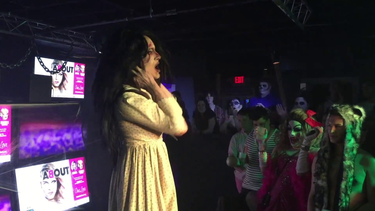 Victoria Elizabeth Black - Bloody Mary