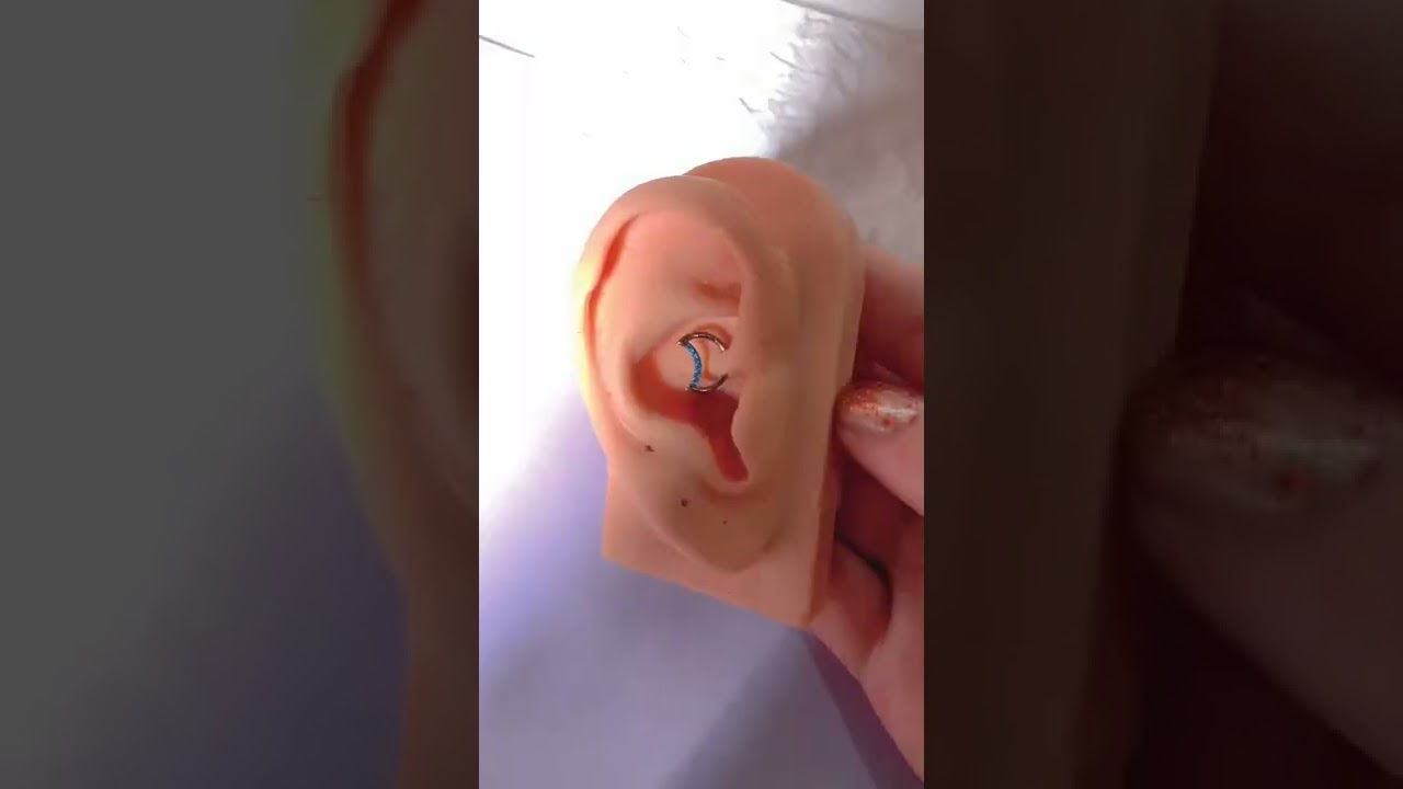 Oufer 16G crescent moon daith clicker earring #shorts