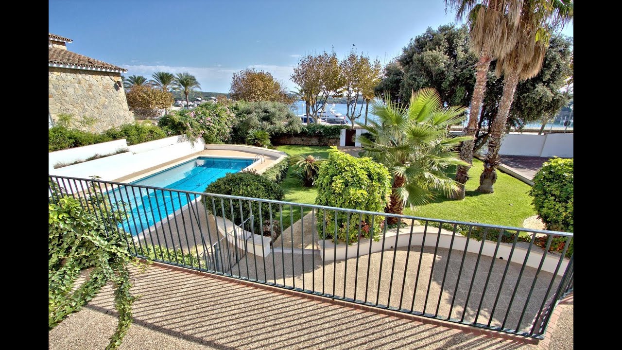 Luxury house in Mahon with views of the port