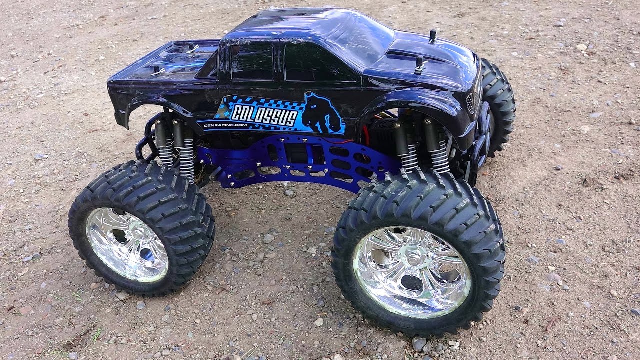 RC ADVENTURES - SUPERMAN RAMP - CEN GSTE Colossus 4x4 Monster Truck takes flight