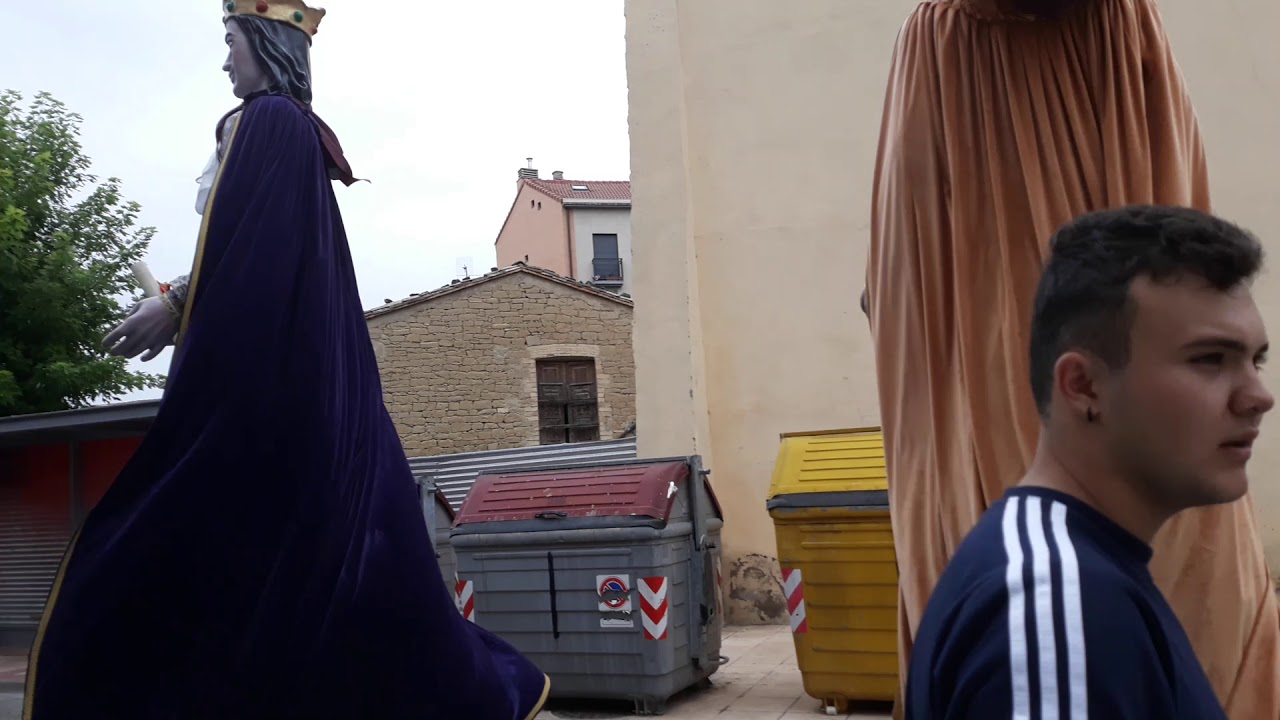 Gigantes oyon-oion 2018 pasacalles con Gaiteros 5°