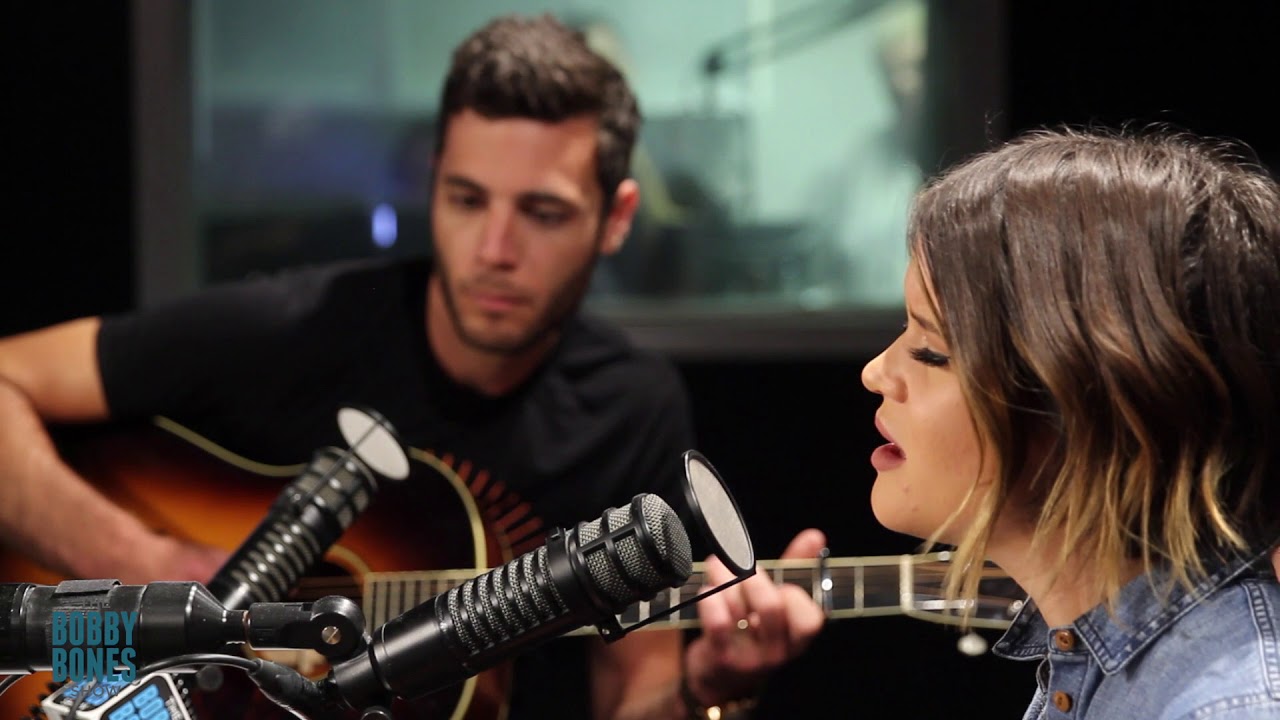 Maren Morris Sings 