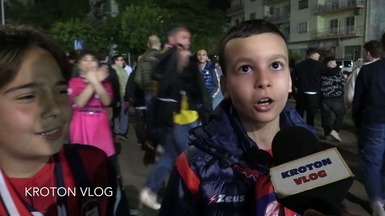 Crotone-Feralpisalò 3-1 play-off: IL FILM