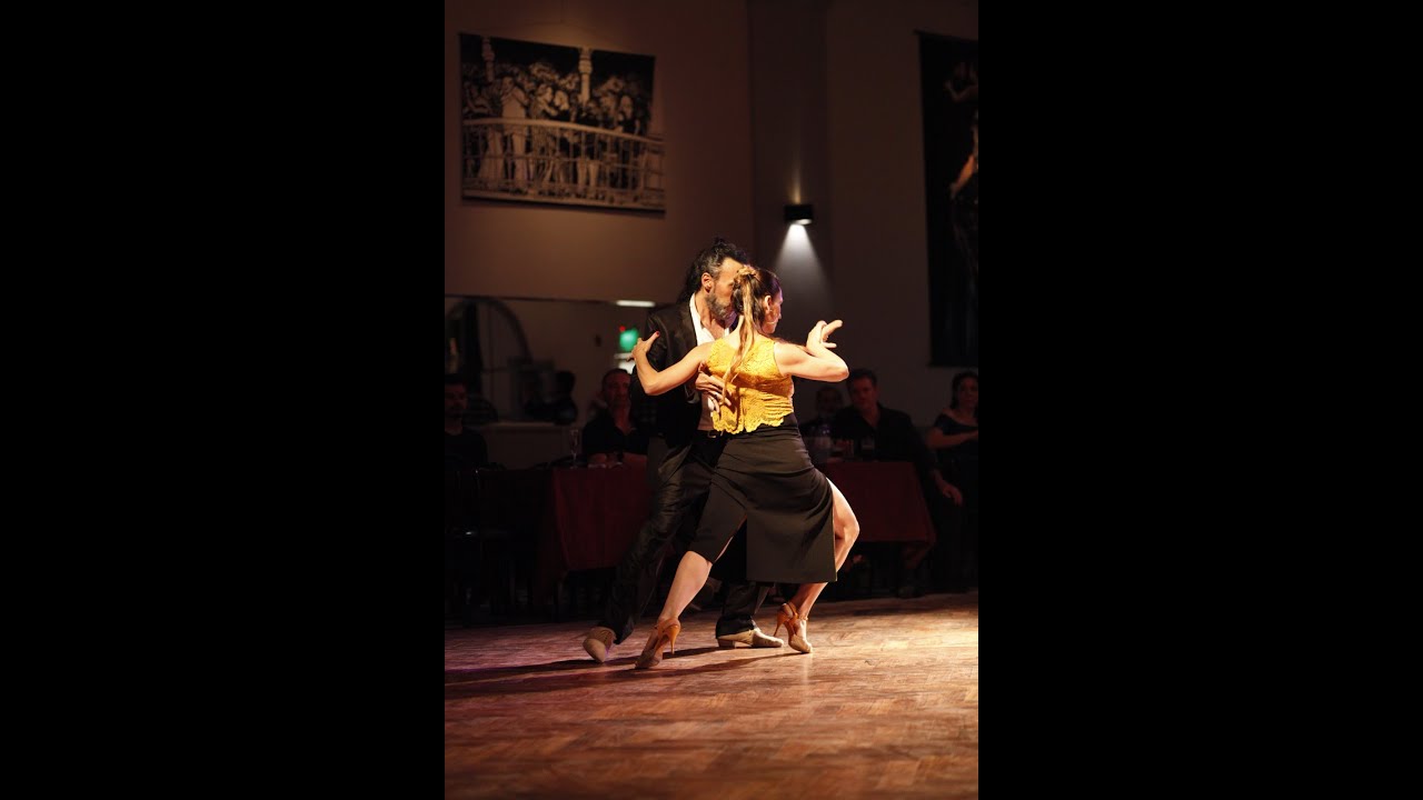Juan Cantone & Virginia Cutillo (Parakultural) salón Canning-