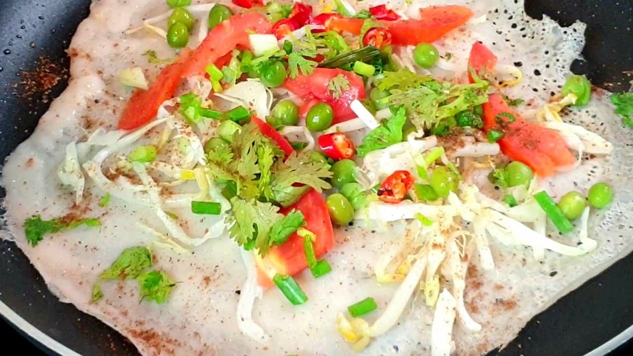 * လမ္းသရဲမုန္႔ (သက္ သက္လြတ္, ငံုးဥ )*Vegetables and quail eggs pancakes Burmese Style