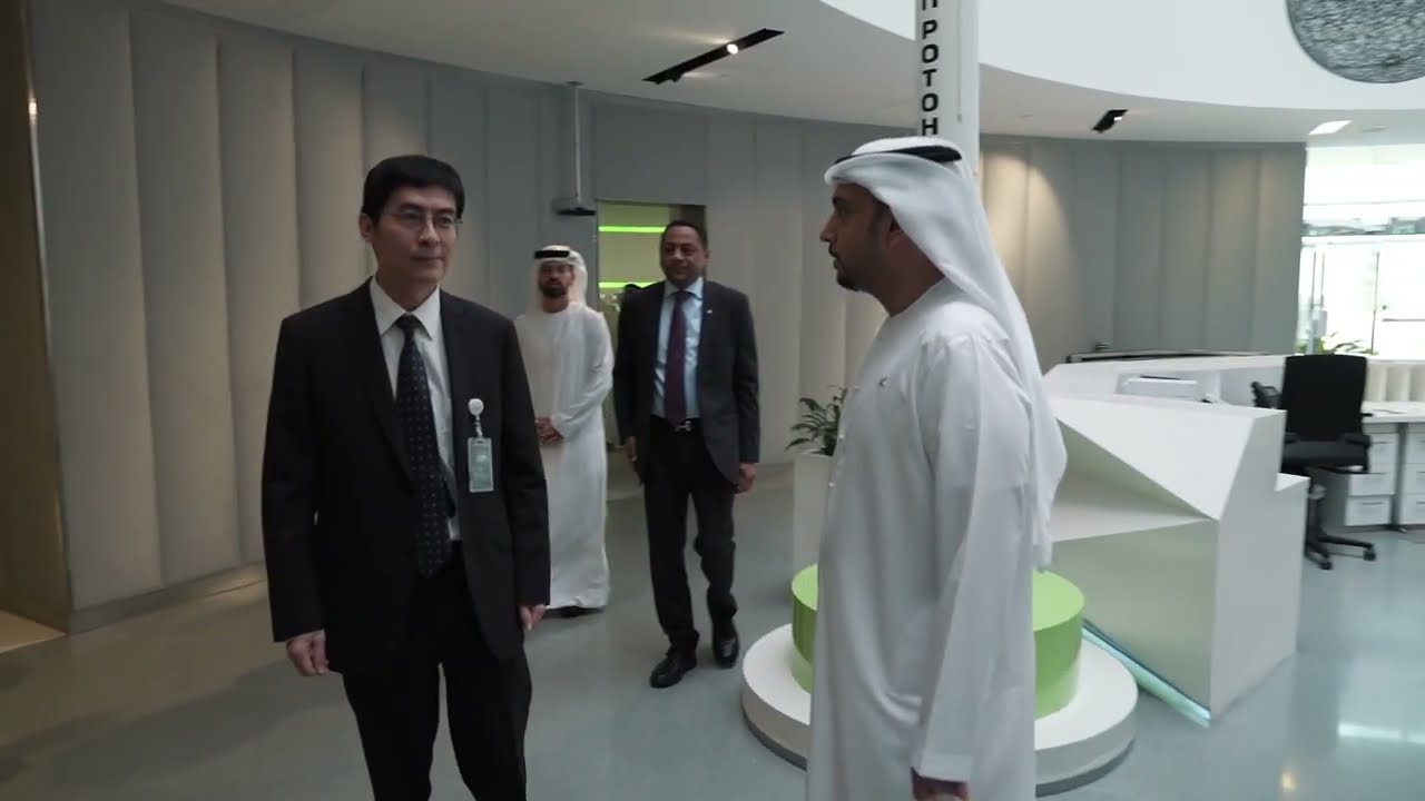 Officials from Embassy of China in the UAE visit Yahsat HQ