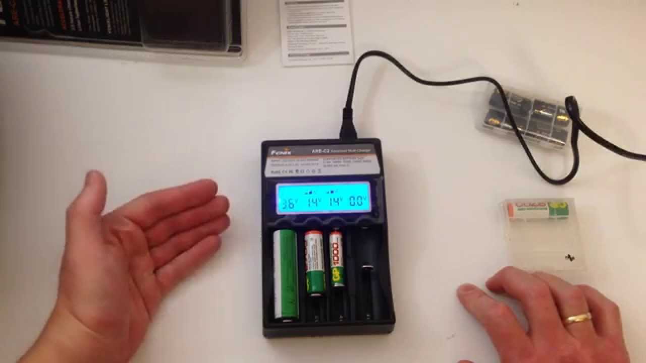 Обзор зарядного устройства   Fenix Charger ARE-C2