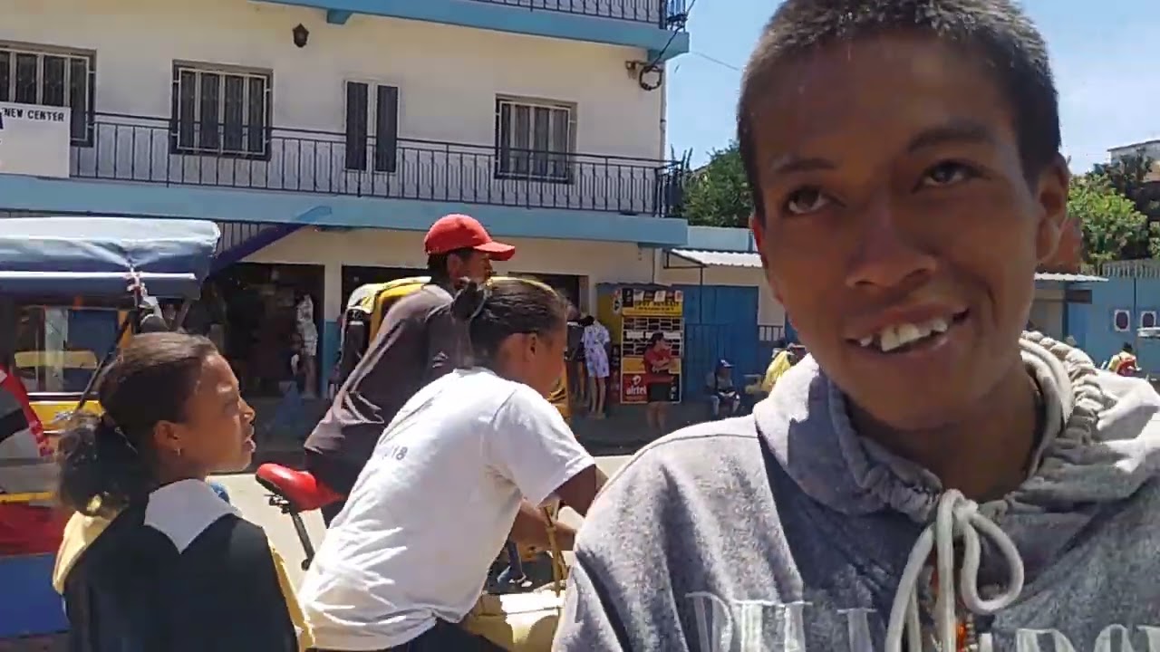 Antsinanantsena markets by TSENA ASABOTSY to Pharmacie VAO Avaratsena - Streets view Antsirabe Mada