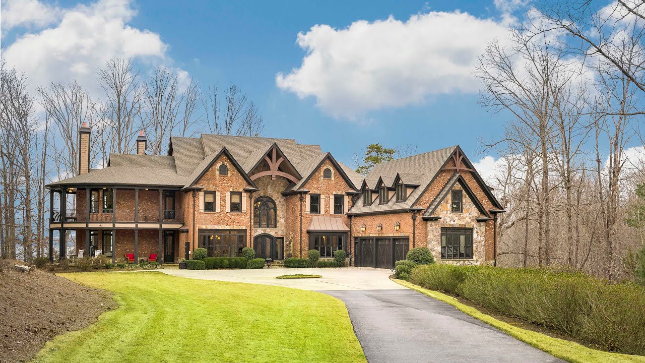 6678 Gaines Ferry Rd, Flowery Branch, GA 30542