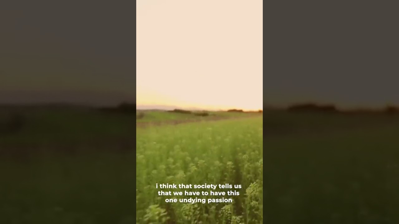 It’s okay to grow 🌱 Hallee Smith Podcast 