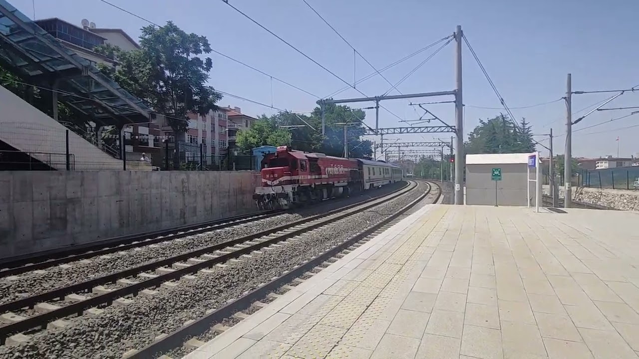 TCDD DE 22 035 Güney Kurtalan Ekspresi Ankara Cebeci İstasyonu Geçişi