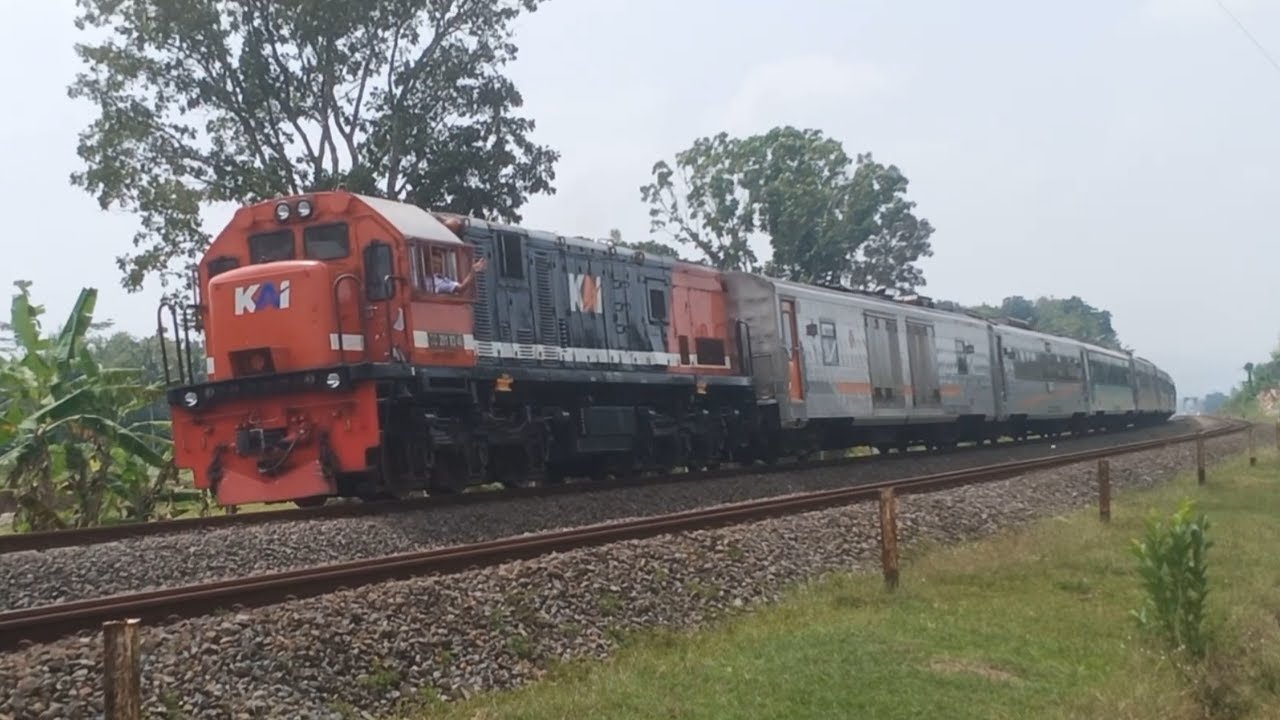 SALAM S35 DAN LAMBAIAN DARI KA MADIUN JAYA DENGAN LOKOMOTIF RnB | HUNTING KERETA API PAGI DAN SIANG
